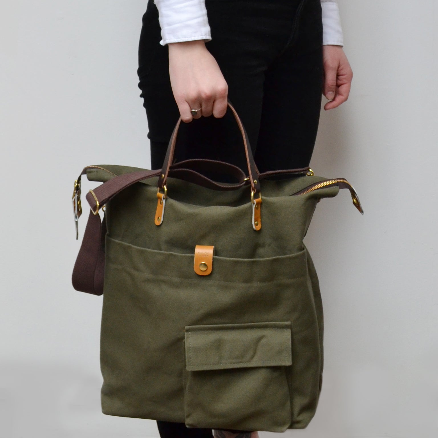 JEROME  <br/> Waxed Canvas Satchel Bag <br/> Olive