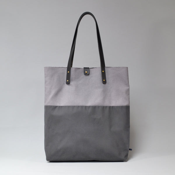 PILAR <br/> Waxed Tote Bag <br/> Grey & Charcoal