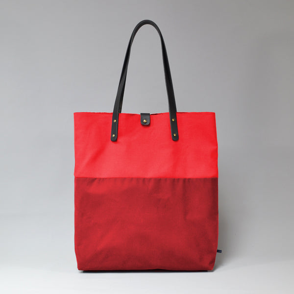 PILAR <br/> Waxed Tote Bag <br/> Red & Ruby